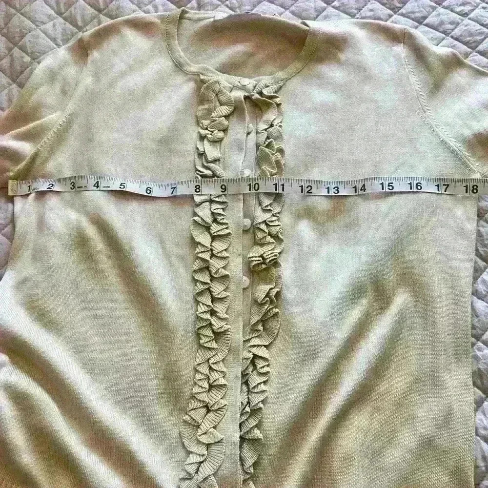 100% silk cardigan with ruffle front detail size M/L - Picture 6 of 8